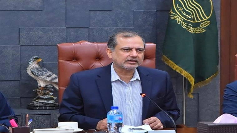 رمضان نگہبان کارڈز کی تقسیم کمشنر راجہ جہانگیر انور کی نگرانی میں