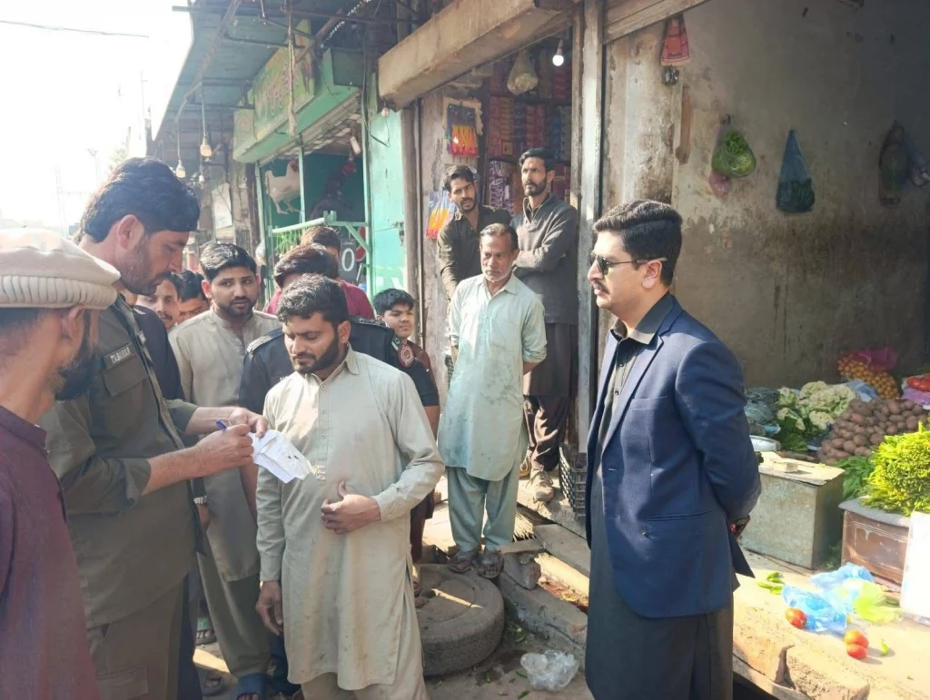 اسسٹنٹ کمشنر منڈی بہاؤالدین لیفٹیننٹ (ر) اسفند یار