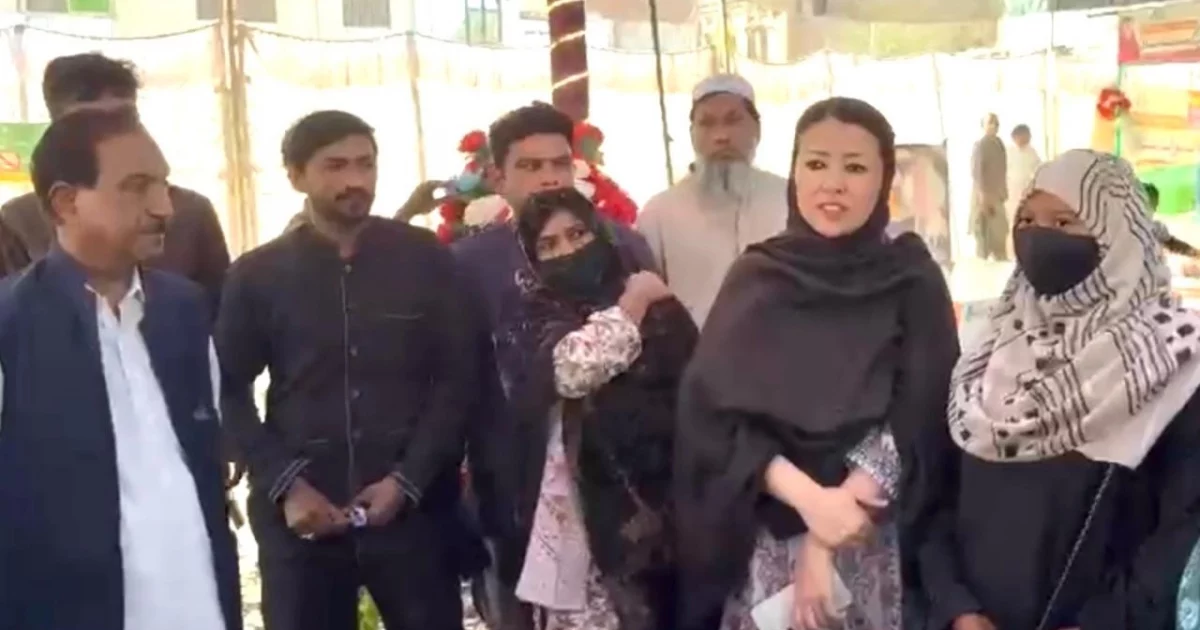 رمضان بازار منڈی بہاؤالدین کا دورہ، حمیدہ وحیدالدین کا معیار اور قیمتوں کا جائزہ