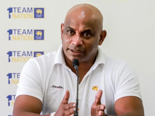 ہیڈ کوچ سنتھ جے سوریا نے ٹی20 ورلڈ کپ میں ٹیم کی خراب کارکردگی کے بعد اپنے عہدے سے استعفیٰ دے دیا ہے