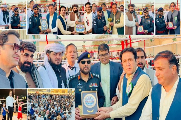 بریگیڈیئر ضرار احمد چمن باکسنگ چیمپئن شپ کے کامیاب باکسرز میں میڈلز تقسیم کرتے ہوئے